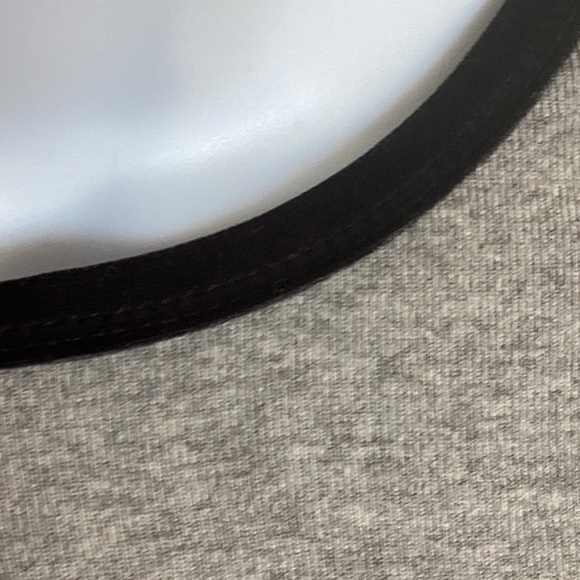 Hard Rock Cafe Orlando long sleeve gray t-shirt, size Medium. Never worn. NWOT - Picture 4 of 13